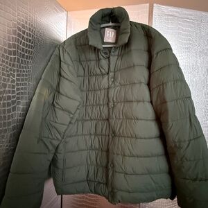 Gap green quilted jacket Size XL
